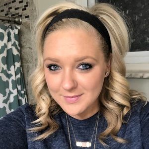 Meet your Posher, Kara